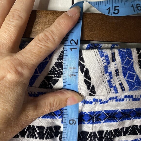 Khakis By Gap City Shorts Textured Stripe White Black Blue Size 18 Women 3 Inch - Picture 7 of 7